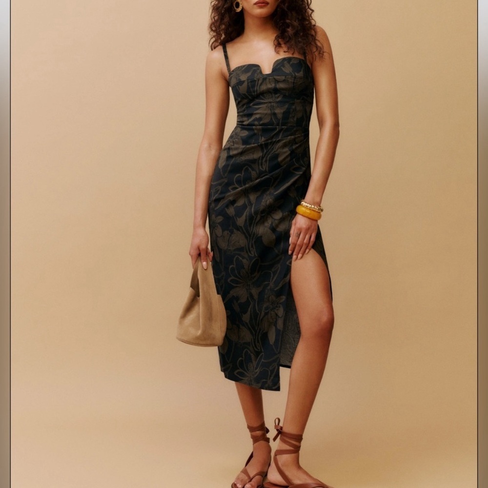 Reformation Alfred Dress in Brava Dark Floral Midi Dress Size 4 NWOT